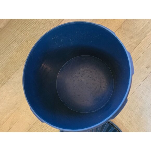 Vintage Tupperware Blue Large Storage Container With Lid - Picture 4 of 7